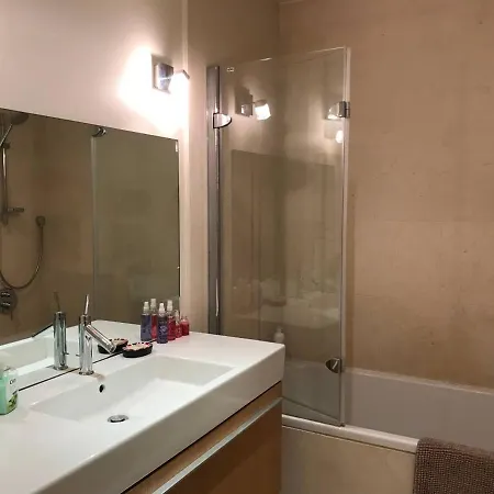 Independent One Bedroom Appartement *