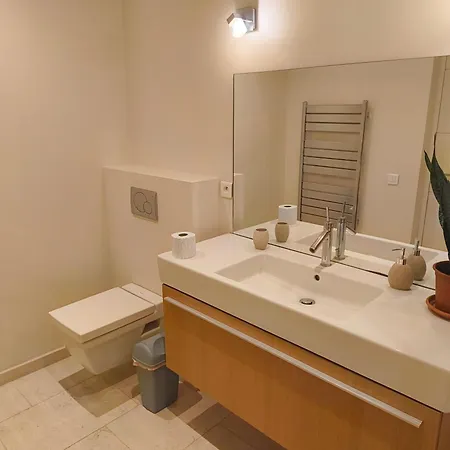 Quiet Private Garden With Pool Appartement Antibes