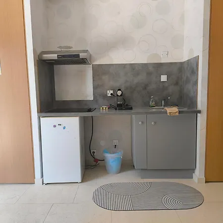 Appartement Quiet Private Garden With Pool *