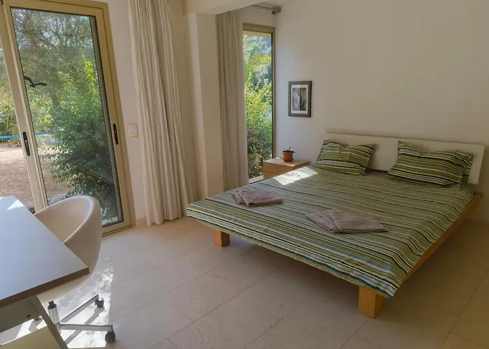 Quiet Private Garden With Pool * أنتيب